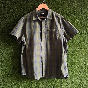 The North Face Plaid Short Sleeve Button Up Shirt